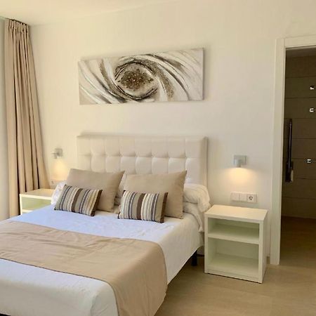 Villa Sonia Cala'N Blanes  Екстериор снимка