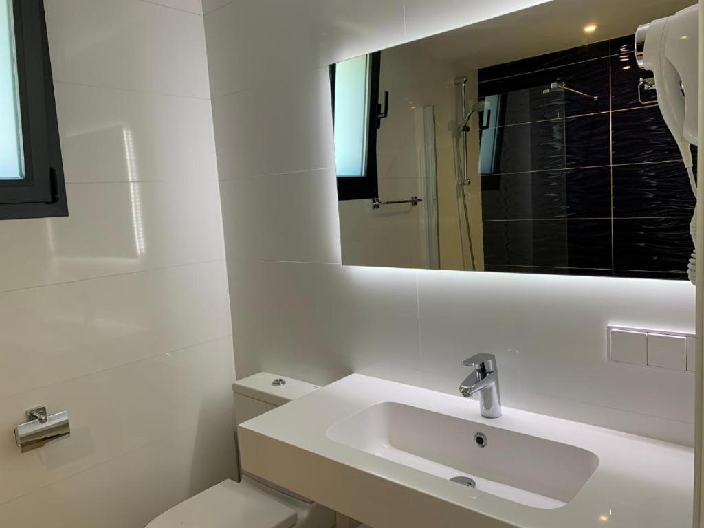 Villa Sonia Cala'N Blanes  Екстериор снимка
